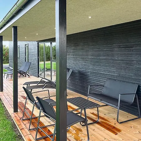 Σπίτι διακοπών Gorgeous Home In Hadsund With Sauna Hadsund