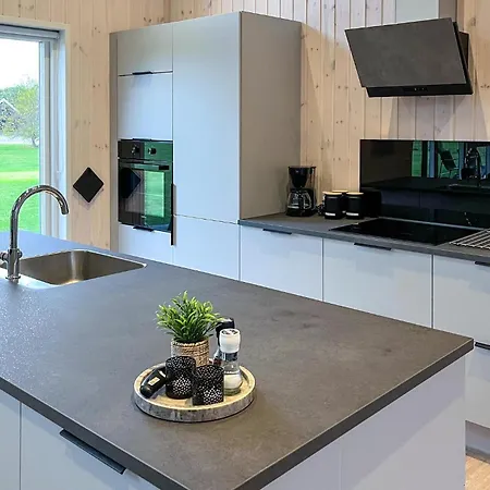 Σπίτι διακοπών Gorgeous Home In Hadsund With Sauna Hadsund